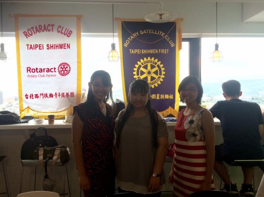RACParisOuest's tweet photo. @rotaract @m1nhhanh @RotaractFrance This morning at a game company #Interota2017 #InteroTaipei #Rotaract50 @rotaract 🇹🇼 https://t.co/pT5yWD39wW