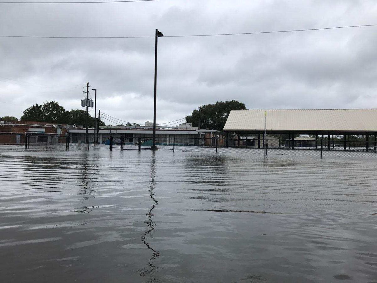 jm_art_in's tweet photo. Please consider supporting my flooded friends @Mitchell_Elem you can find them by looking for the school name on the @DonorsChoose website. https://t.co/GIHd29fL8D
