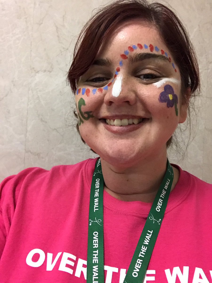 laur16's tweet photo. What's more fun than face paint #overthewall #nursefun https://t.co/ENHOJP5EVr