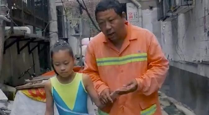 Demi Anak, Tukang Sapu Hanya Makan Mi Instan Selama 7 Tahun dlvr.it/PkKdjJ