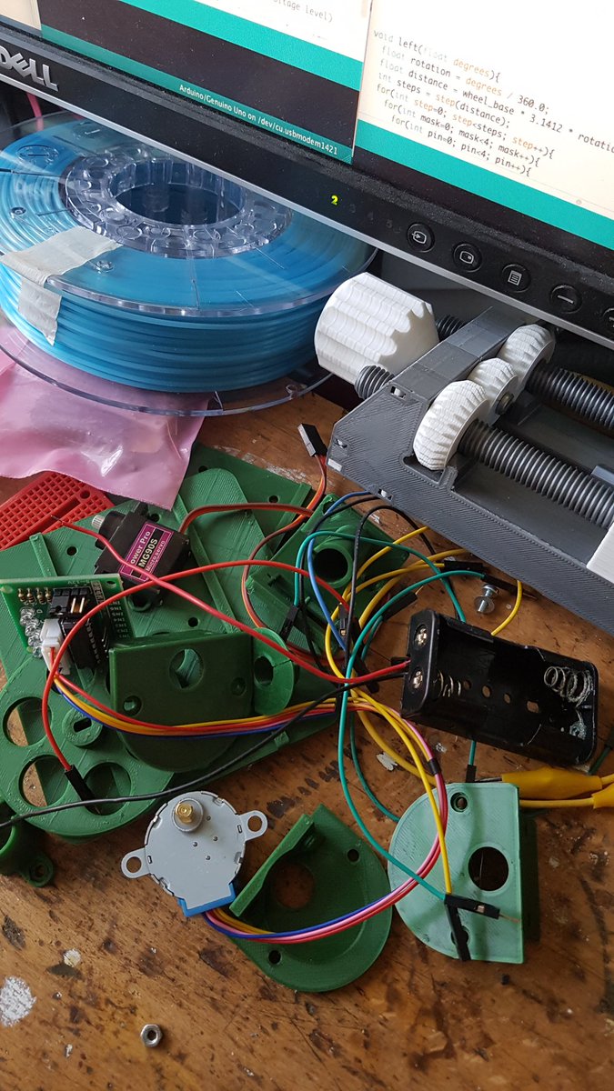 hnrkptrsn's tweet photo. Preparations for #cphmaker #techfestival https://t.co/BjjIY1DN44
