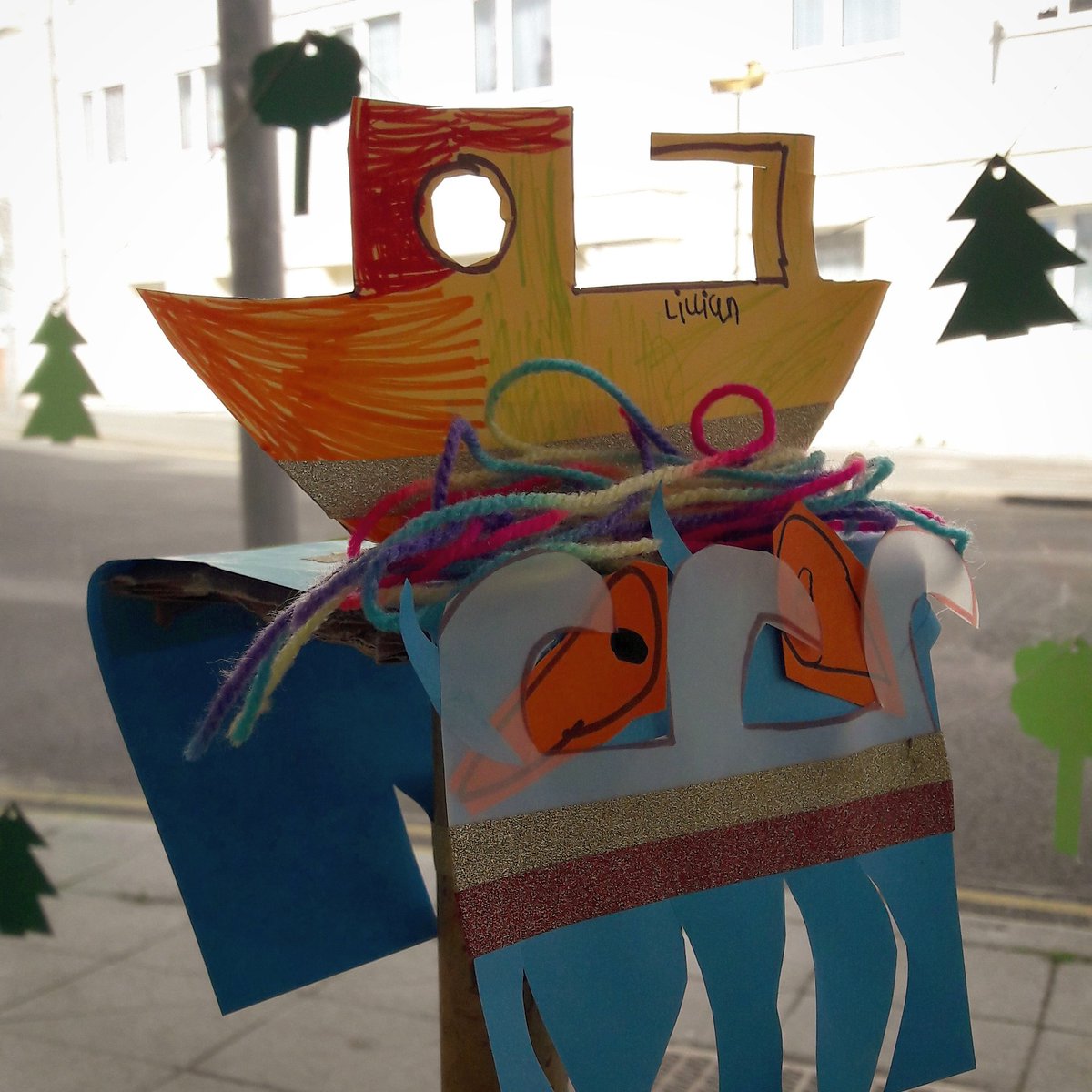 chrisdixonworks's tweet photo. Inspired by @jhhwright Fleet on Foot (golden boat in background) we created this at #block67 @FstoneTriennial #folkestonetriennial https://t.co/8I5EKmCuJB