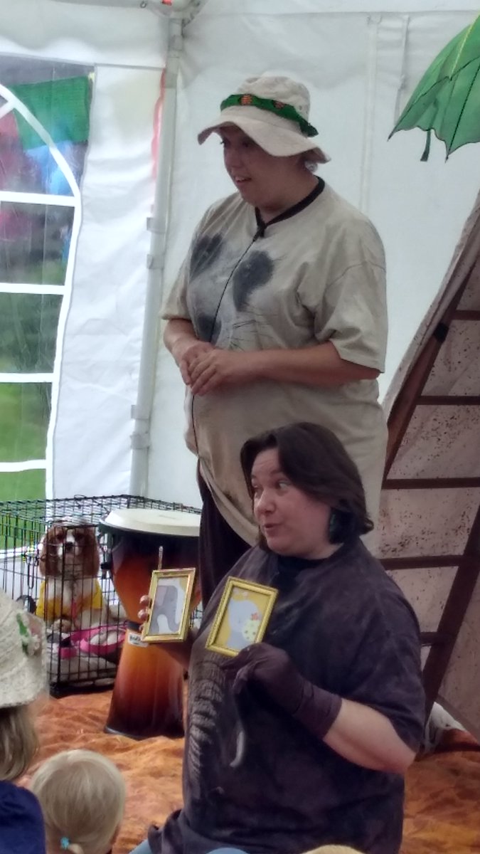 littlebootbooks's tweet photo. Enjoying watching @CollarCuffsCo  perform Little Meerkat's Big Panic at #littlefootfestival - Great performance ladies! https://t.co/0LaHcsek82