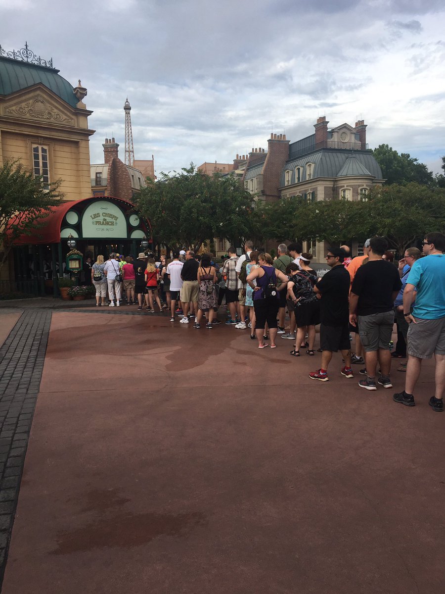 ChefsdeFrance's tweet photo. First Parisian Breakfast for #Epcot food & wine festival with @presidentcheese @BonneMamanUS
😍🇫🇷 https://t.co/RAwMjC3XQJ