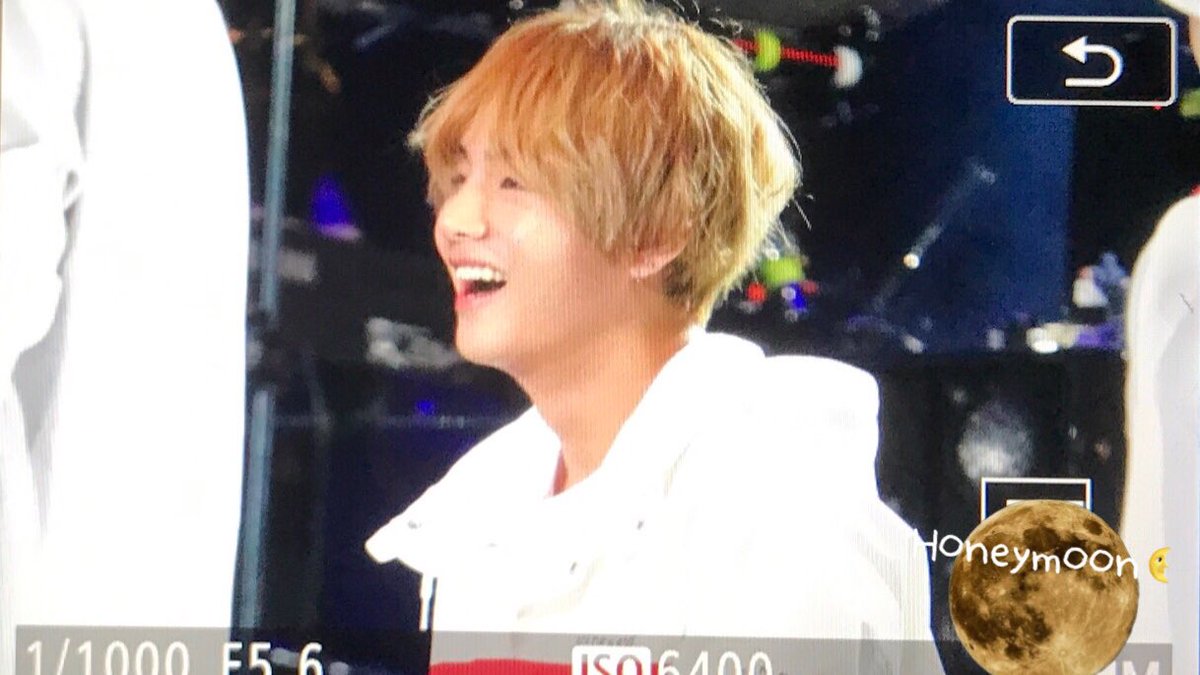 honeymoon_1230's tweet photo. 170902 서태지 25주년 콘서트

우리 애기 기분이가 조으다 조으다🐯💓
#태형 #V #뷔 #방탄소년단 #BTS
@BTS_twt https://t.co/12JDEjxuwl