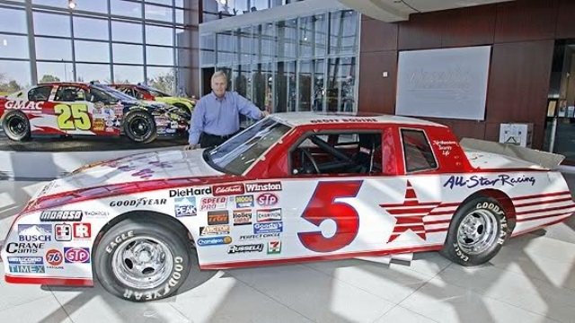 SPierch46's tweet photo. #TPThrowback my throwback from last year in which I painted 3 years before the Darlington Throwback happened https://t.co/QcoSF3sq2V
