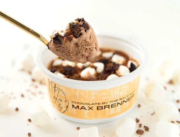 sweetroad5's tweet photo. ９月５日よりセブンイレブンから、世界中で人気を集めるチョコレートブランド「MAX BRENNER(マックスブレナー)」とのコラボスイーツ『マックスブレナー チョコレートチャンクアイスクリーム』が新発売されます✨ https://t.co/Nw0bOGGSfB