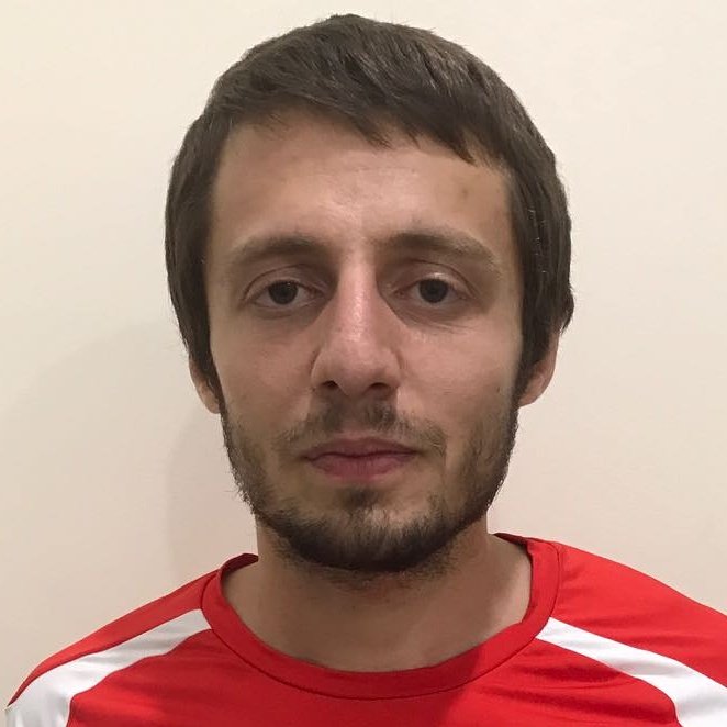 Наш состав пополнил 24-летний защитник Магомедрагим Джалаев.
В составе желто-синих новичок команды будет выступать под 8 номером.
