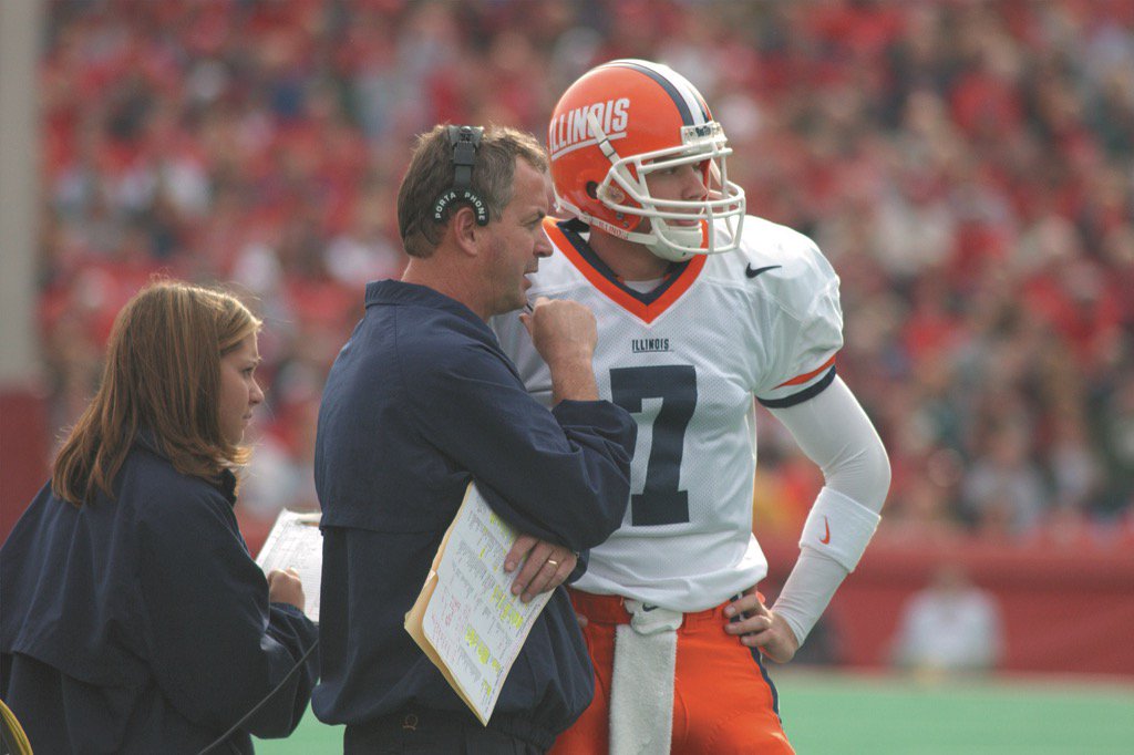 Bobbi_Boom's tweet image. Because everyone shared the photos from their college playing days, I will post mine. #studentmanager #illini
