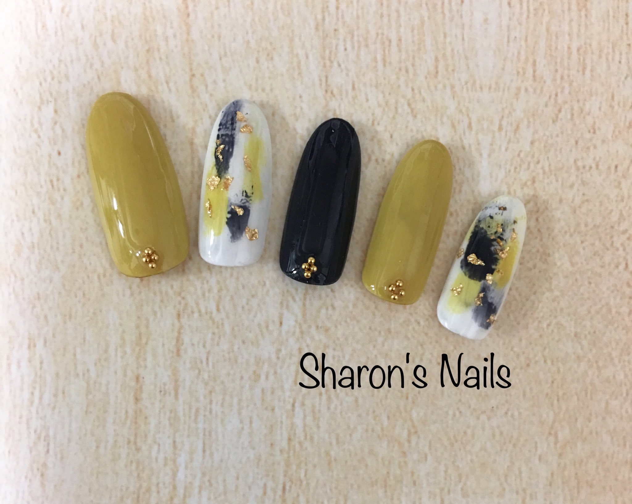 Sharon S Nails Twitter Da ニュアンスネイル ニュアンス ニュアンスネイル マスタード マスタードイエロー イエロー ネイビー 紺 ゴールド ナゲット ブリヨン 大人 大人ネイル かっこいい カジュアル 秋 冬 色変更自由 羽村 羽村市 3000円 T Co Cfungm8qgj