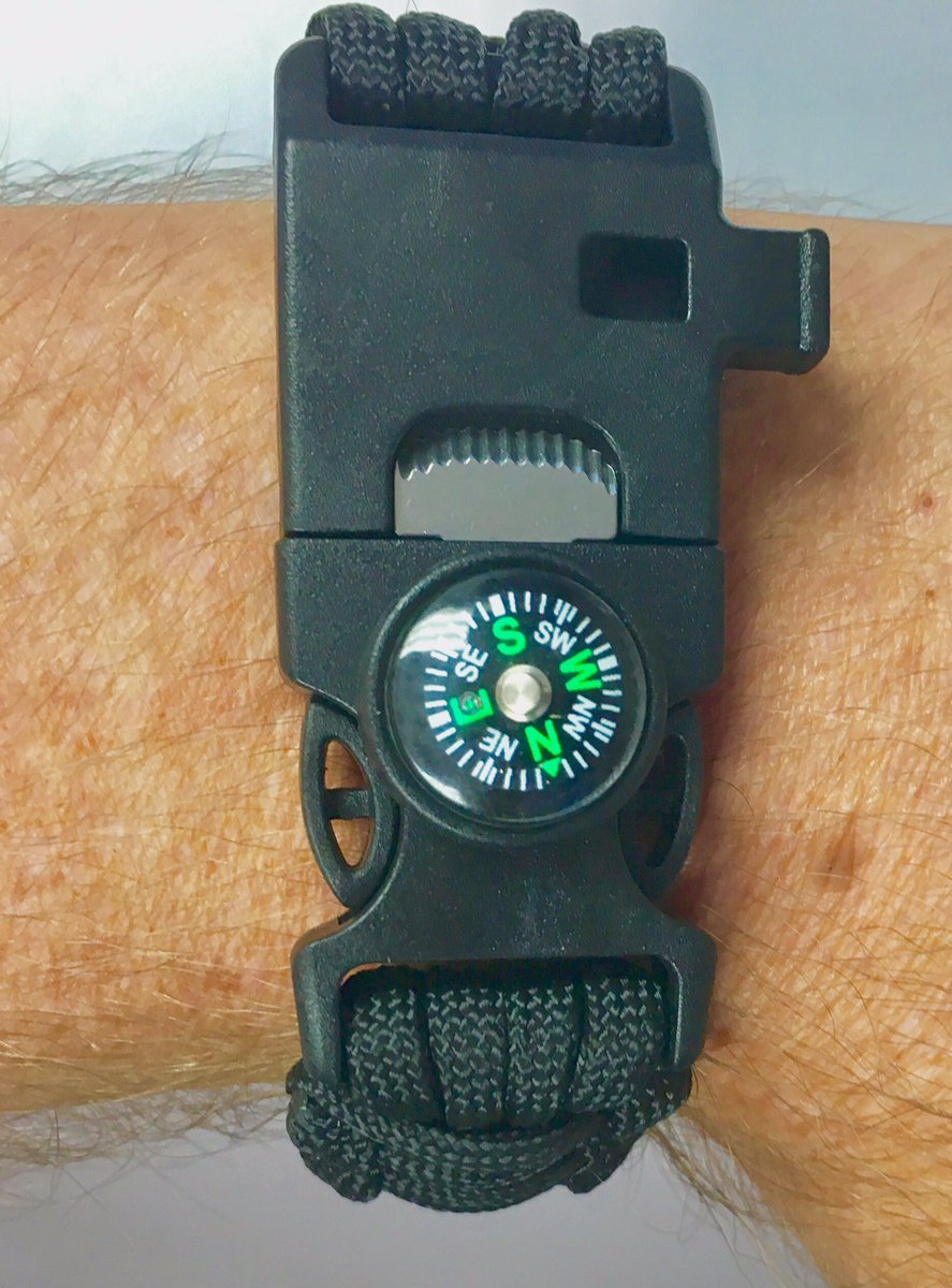 strandenergy's tweet photo. Free #survivalbracelet with every purchase of #solarlantern this weekend at https://t.co/xv5ItLaO6P https://t.co/bllZaFIMXR