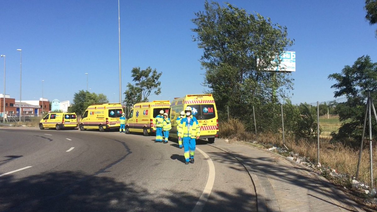 Los EPI en su sitio. Calando cada vez más, la cultura de protección y seguridad en #SUMMA112. 👍Foto vía <a href="/112cmadrid/">112 Comunidad de Madrid</a>