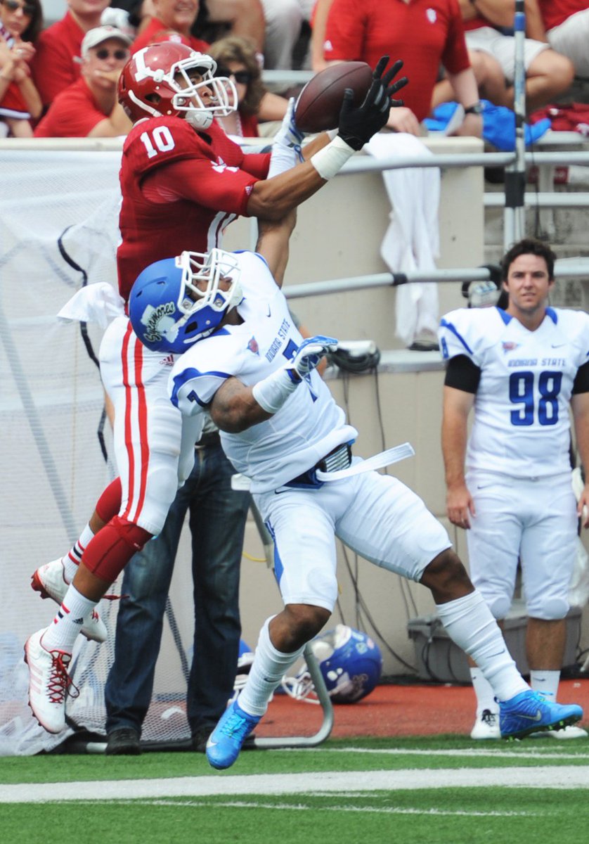 Mill_SportsBlog's tweet image. Look out for Simmie Cobbs! millenniumsportsblog.com/2017/09/02/loo…