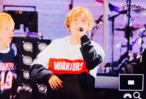 ASOMETAETAE1230's tweet photo. 170902 
#뷔 #태형 #방탄소년단 
해맑은 태형이🐯💜
@BTS_twt https://t.co/7p0HNkMBI6