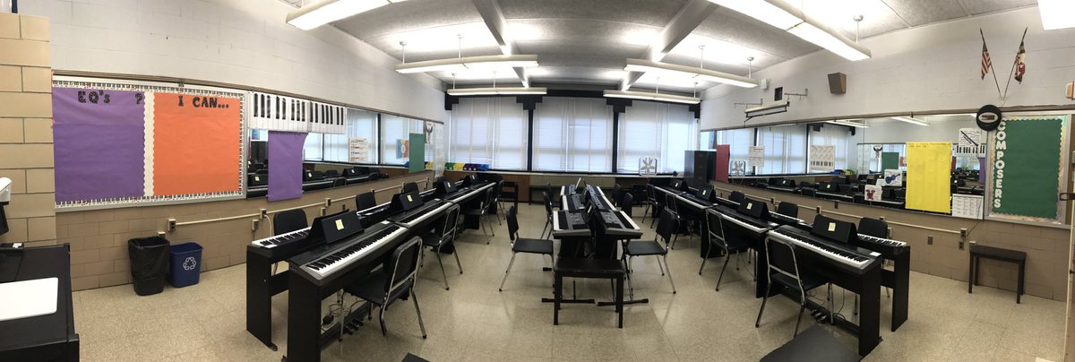 Valerie Adelung tweet media