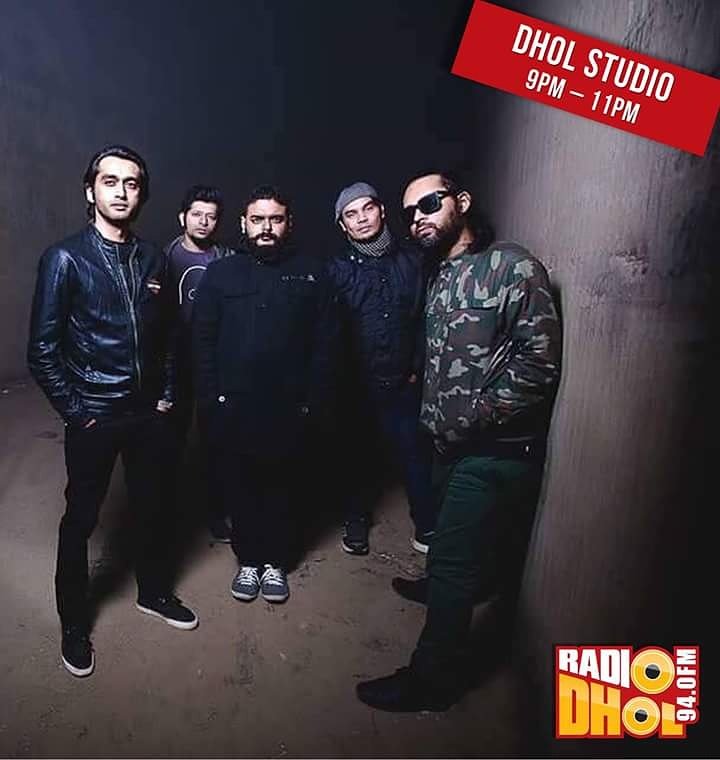 radiodhol's tweet photo. @ArbovirusLIVE will be performing tonight from 9pm to 11pm on our Eid special show 'DHOL STUDIO'! 🤘

#DholStudio #EidMubarak
#RadioDhol https://t.co/GRZPlBpon9