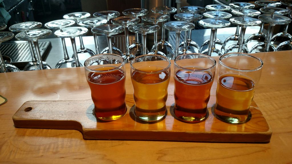 rwmenu's tweet image. #Favorite stop on the long #weekend?  New #beer #tasting seemed to be in order for the day.  #LaborDayWeekend #foodies #travel #CraftBeer