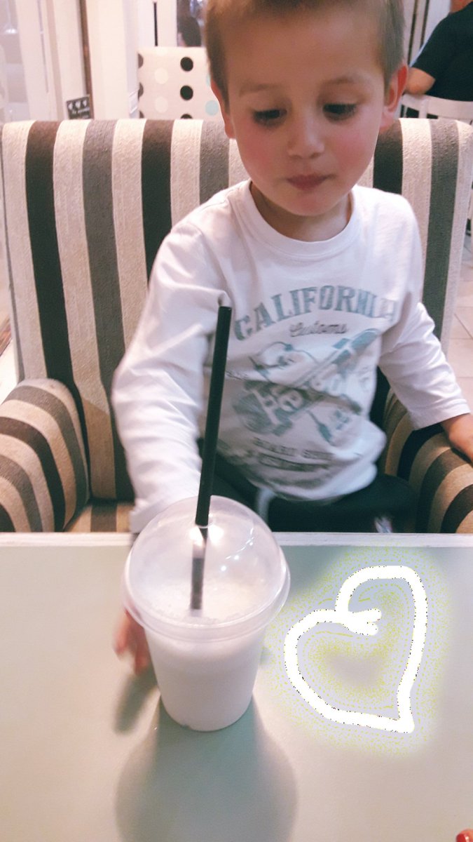 Cande20Gonzalez's tweet photo. Te ❣ #Santii https://t.co/ExBmQSsBot