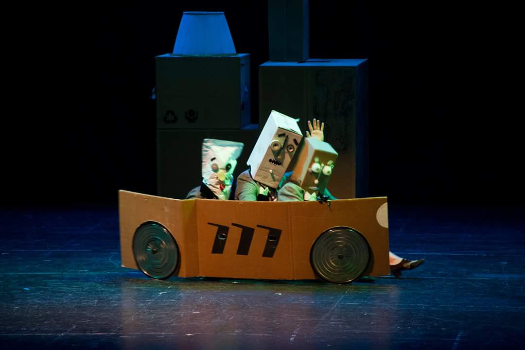 santiagooff's tweet photo. #RedStgoOff Hoy a las 17 H se presenta la obra de teatro #Nómadas de @Tlallavemaestra, #Gratis en Teatro Serrano de Melipilla. https://t.co/86Gjobfbxr
