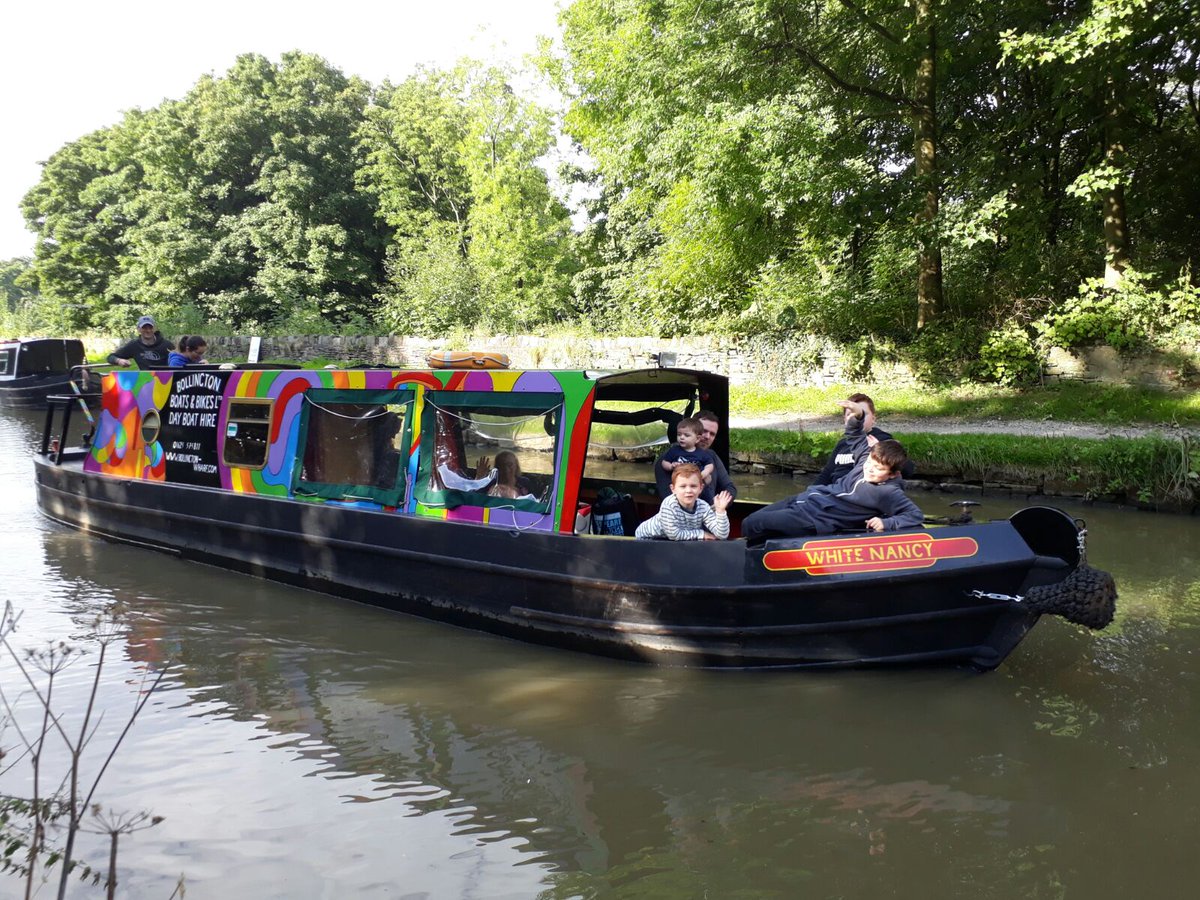 BBoatsandBikes's tweet photo. FREE half hourly boat trips at the Bollington Boat &amp; Folk weekend 9/10 Sept @ Clarence Mill! #bollington #cheshire https://t.co/F3DFrzUI4U