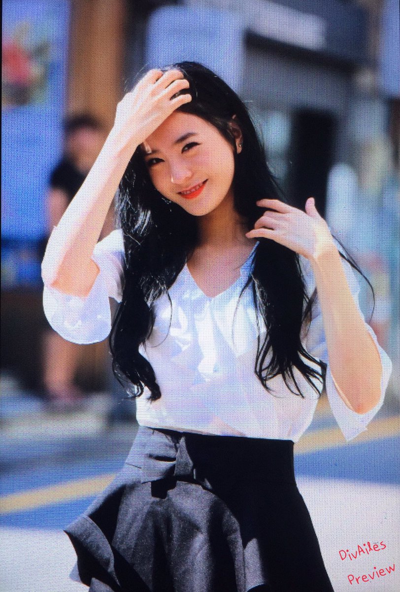 DivAiles's tweet photo. 《preview》
170902
Make Star 이벤트 출근
나현⑅◡̈*
나현은 여신님 같아! 밥 많이 먹을 수 있었을까? 오늘은 일본어로 이야기 주셔서 감사합니다. 기뻤어요💓
#소나무 #SONAMOO #나현 #나짱 #ひめ
@SONAMOO_Nahyun https://t.co/SPPCLMuJOp