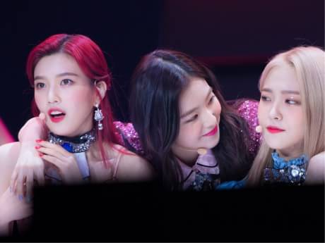 redvelvetdoodle's tweet photo. Red Velvet - Joy, Irene, Yeri https://t.co/woHhAlwtms