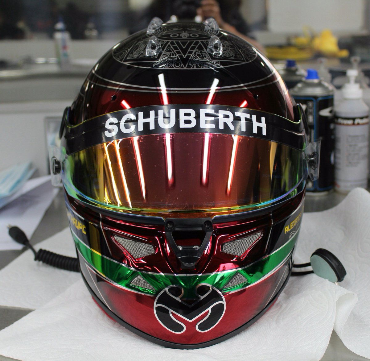 Amohnhaupt1's tweet photo. Mi nuevo casco para esta temporada, ¿les gusta? 😎 #FelizSabado https://t.co/7gklpWEo4r