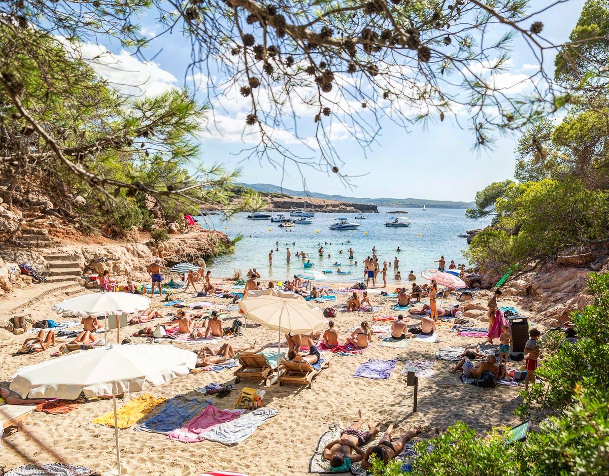 MamboBrothers's tweet photo. Happy 2nd of September from Paradise ☀️❤️😎✨
#calagracioneta #ibizabestbeach #happydays https://t.co/6efI4OiqFP
