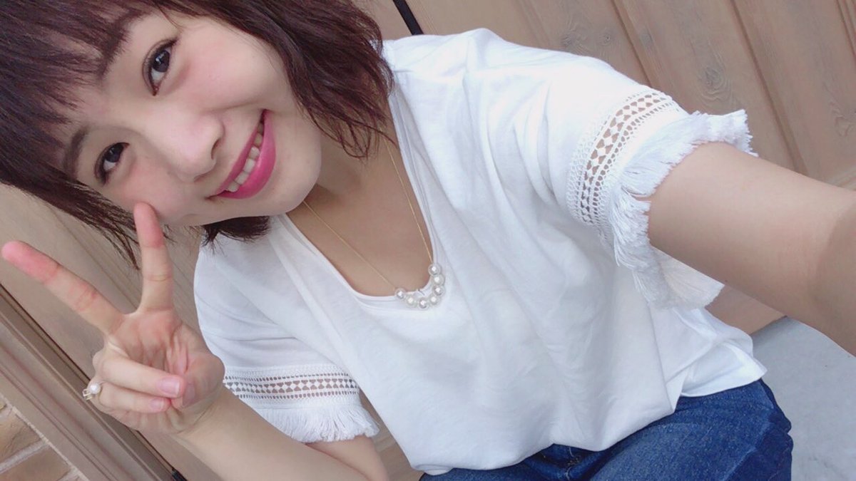 0511Ts's tweet photo. そして、ほんぼとゆうかちゃんも遊びに来てくれました😚💗いつまでも大切な２人。久しぶりに会えて嬉しかったな~◎
さて、出演が決まってからあっという間に2週間。ライブが終わってしまった。明日からまた別の世界👧🏻ほんまに素敵な時間をありがとう♩ また機会があれば、、どこかで\❤︎/ https://t.co/gvIZwDgFMW