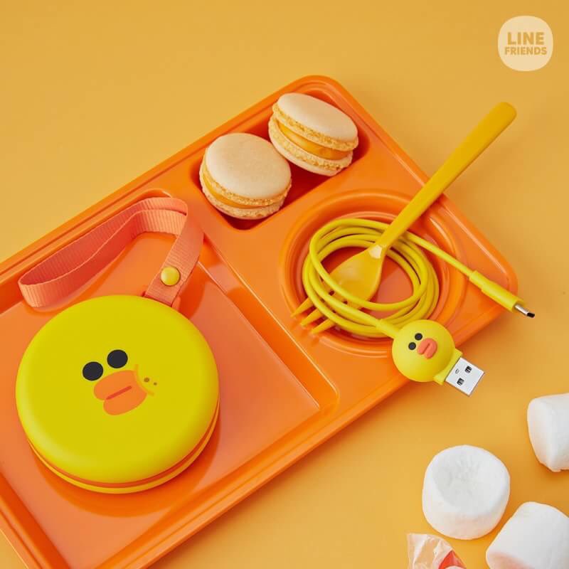 stitch_pololo's tweet photo. ที่ชาร์จแบตสำรองของ"line"
ดีไซน์เป็นมาการองขนาดกะทัดรัด
ความจุ5200mAh
ราคา39,000วอน 
ตอนนี้มีแค่ลายบราวน์กับแซลลี่ ส่วนโคนี่ออกกลางเดือนเลย https://t.co/Fq0IHzr9yI