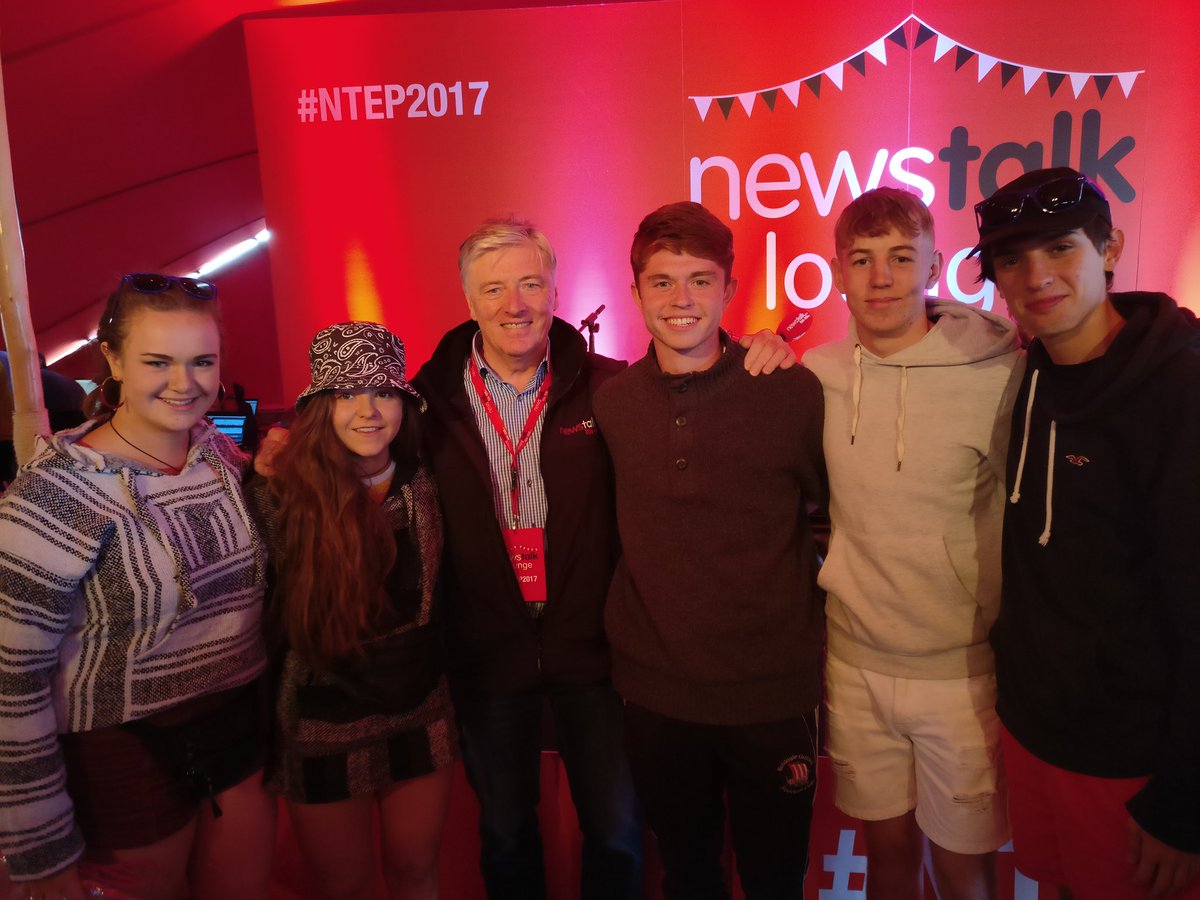TheDembeleChop's tweet photo. With the gang and @PatKennyNT today @EPfestival. Pleasure to meet and listen to him #TalkingTrump #NTEP2017 https://t.co/uGxj7ePosp