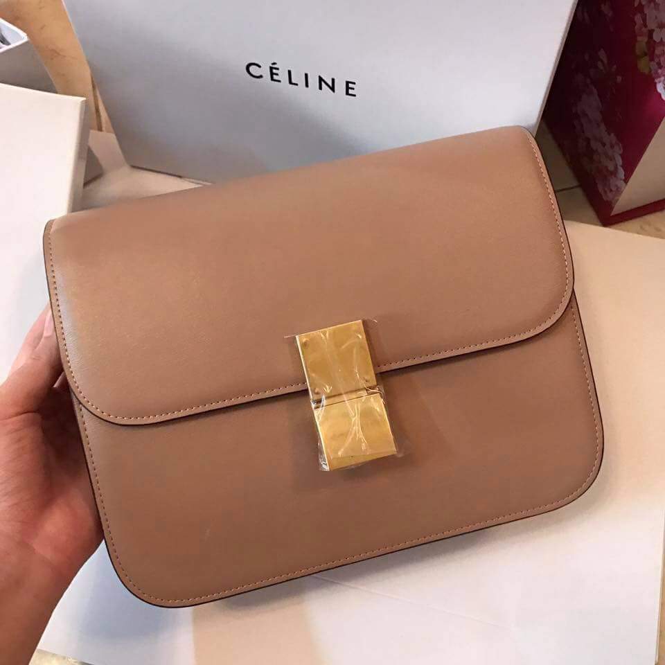 chhay_philya's tweet photo. 😗😗😗😙😚☺😙jong yey tha oun love bag .... o jol jit https://t.co/4pu8qDuzDU