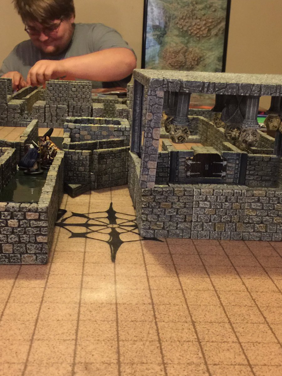 jamminmole's tweet photo. Crazy room! Goblin rogue found a ring too good to be true! #wishspell https://t.co/Y60RScCh2p