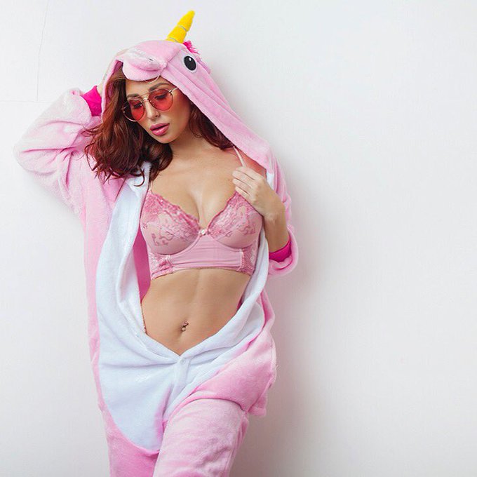 You guys are blowing my mind! Thanks for all the support. Keep me in 1st and vote everyday! https://t<a href="/tag/kungheifatchoi"class="tags"><span>#kungheifatchoi</span></a>