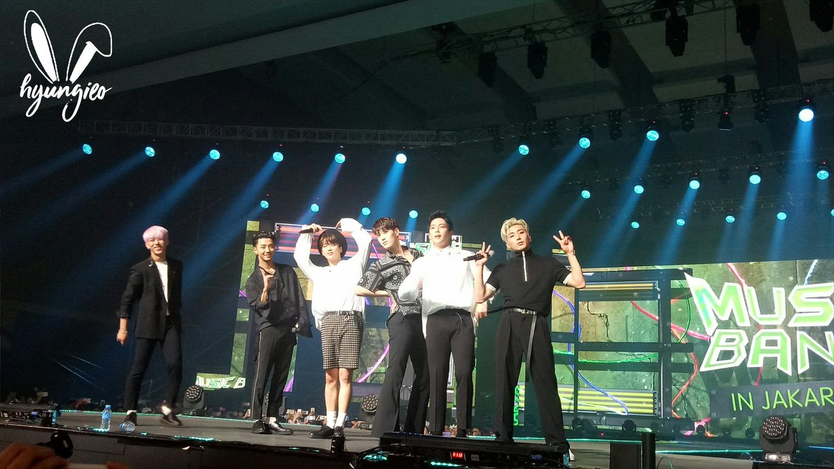 hyungieo's tweet photo. 170901 BAP Music Bank In Jakarta #MUBANKinJakarta2017 #MUBANKJKT #mubankinjkt https://t.co/FnyrypizlT