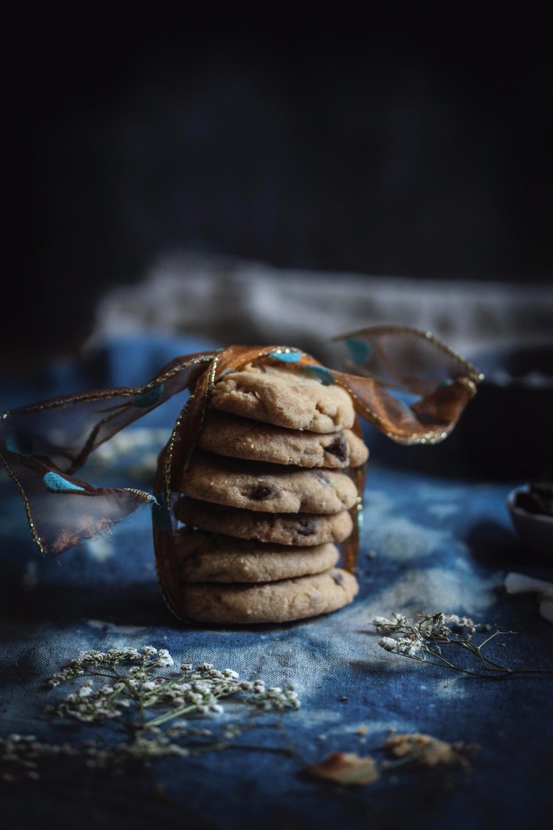 BloggerMillyKay's tweet photo. Chocolate chips - coconut cookies https://t.co/HQvMGYz7jh