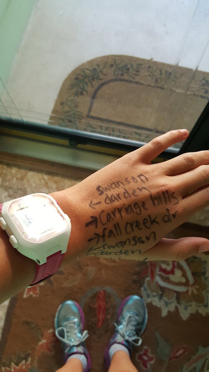 corinnexctf's tweet photo. Needed some directions today for a long run at grandma's house! #10ksaturday #lovingtheweather #60degrees https://t.co/EZ8Ab4utMC