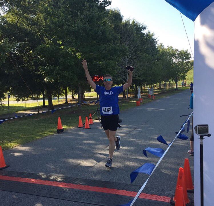 taylorscottbike's tweet photo. Such a fun 5K! ☀️💪 #CFATL @KevinAndTaylor @Fit_Kev @fit2dmax @CoachJim1024 https://t.co/fcUl8AEel4