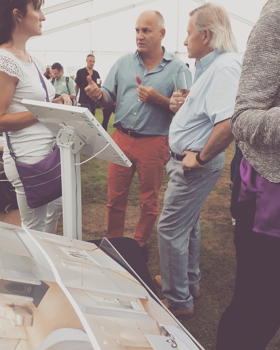 LandmassLondon's tweet photo. Alan Waxman listening to people's desires and welcoming them with our in-house expertise.
#FTWeekendFestival #ftweekendlive #financialtimes https://t.co/7TVQQHtxaq