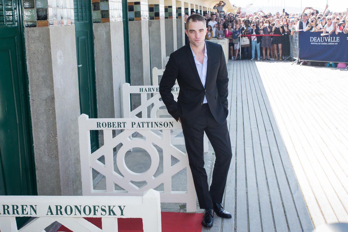 Jean-Christophe helaine (@jchelainephoto) on Twitter photo #robertpattinson au <a href="/DeauvilleUS/">Festival de Deauville</a> pour <a href="/stempmagcaen/">Stemp Magazine</a> ! Les photos seront dans le prochain stemp #robertpattinson au <a href="/DeauvilleUS/">Festival de Deauville</a> pour <a href="/stempmagcaen/">Stemp Magazine</a> ! Les photos seront dans le prochain stemp