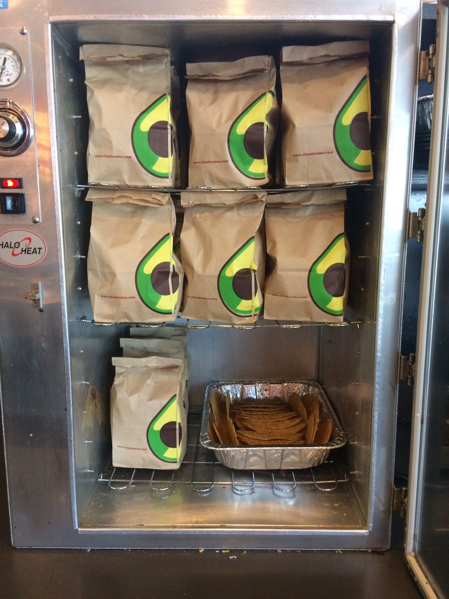 CilantroMexEP's tweet photo. Behind the scenes during morning prep! #ChipsOnChips https://t.co/5z39buBXny