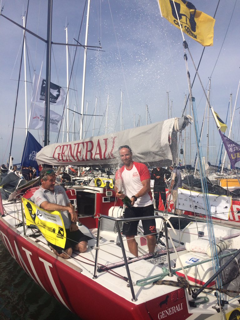 Elle est belle cette victoire ! Bravo <a href="/nicolunven/">Nico Lunven</a> et Gildas Mahé !! #TBVoile