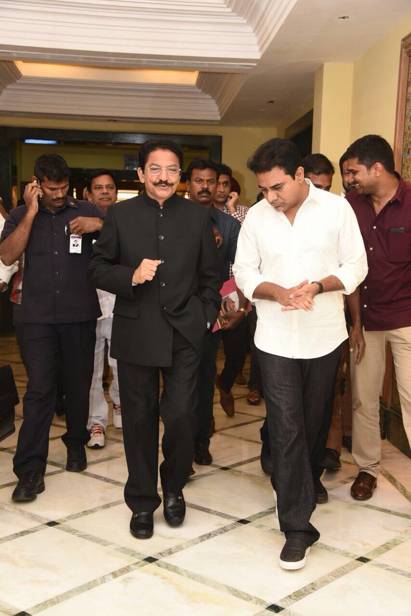 KTRBRS's tweet photo. Attended the launch of former minister Sri C. Anand Rao's autobiography.  Maharashtra Governor Sri Vidyasagar Rao Garu was the chief Guest https://t.co/mImkA4eqLL