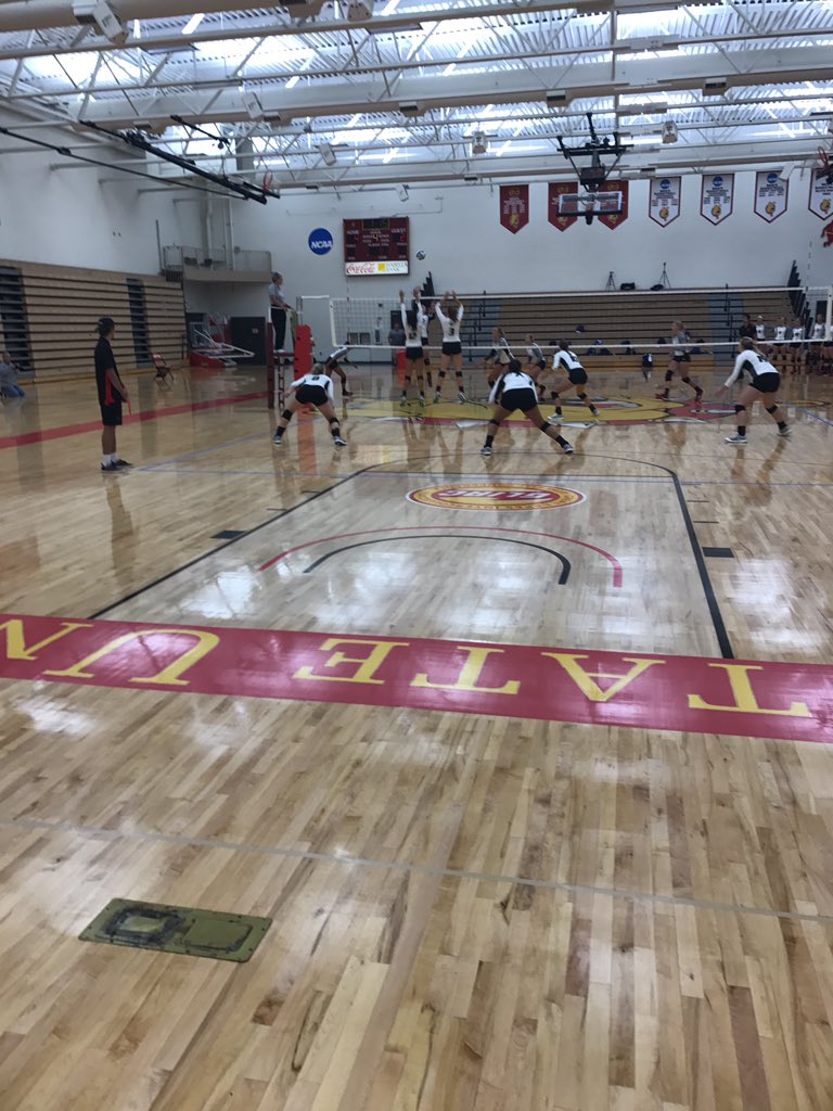 Taking in some <a href="/lakewoodvball/">Lakewood Volleyball</a> alumni playing together in college!