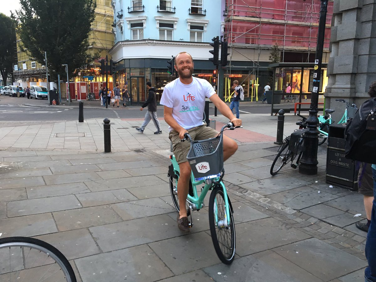 tomdruitt's tweet photo. Had a great day helping people get going on @BTNBikeShare's #Lifebikes today, one chap said it was the first time he'd ridden for 30 yrs 🚲😍 https://t.co/wRtEN7BHIr