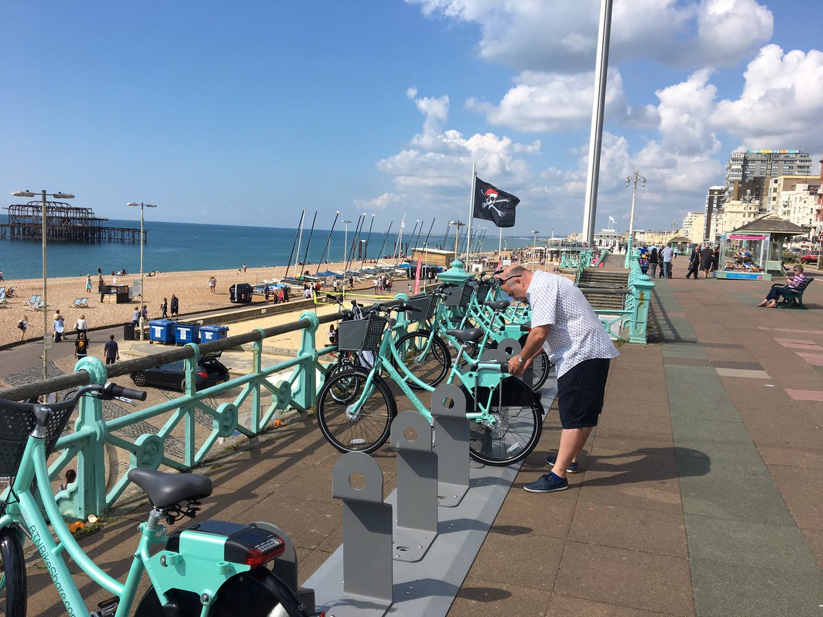 tomdruitt's tweet photo. Had a great day helping people get going on @BTNBikeShare's #Lifebikes today, one chap said it was the first time he'd ridden for 30 yrs 🚲😍 https://t.co/wRtEN7BHIr