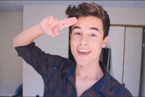 Another amazing birthday to celebrate! HAPPY BIRTHDAY KIAN LAWLEY! 