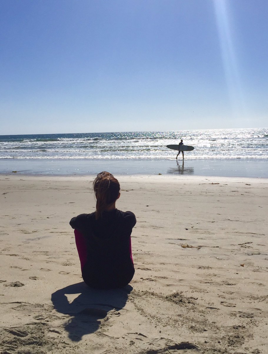 jacqui_hook's tweet photo. Happy Labor Day weekend, everyone. Wishing you moments of gratitude and serenity. #SaturdayMorning #LaborDay2017 https://t.co/k4FPiD3eAV