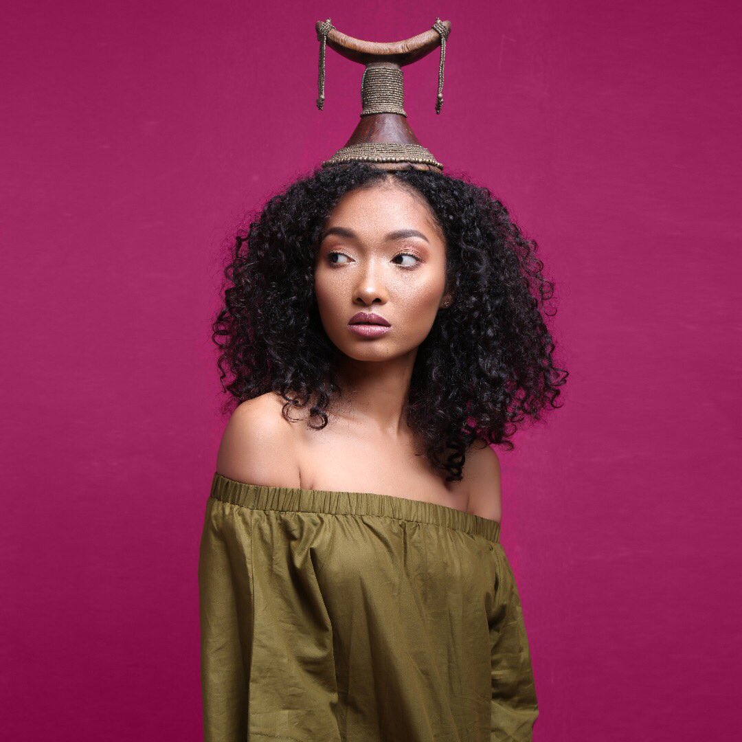 BoldinAfrica's tweet photo. Meet our #BoldWoman of the month - @MissEstah #SeptemberMuse 💕
Tunic: @konaaccessories
In store.
💄 #MonaFaces | 📷 @RollandRollie https://t.co/X0eo8Gyd8O
