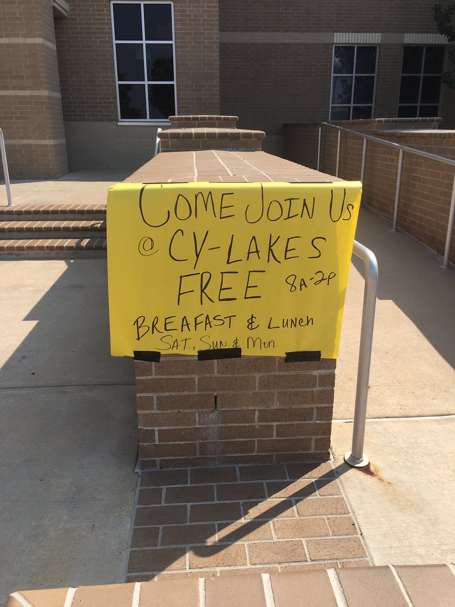 MFMTeach's tweet photo. Come eat! #Cyfair #Houston @CFISDCyLakes @CyFairISD #DecadeOfValor https://t.co/64xGUn1Sld